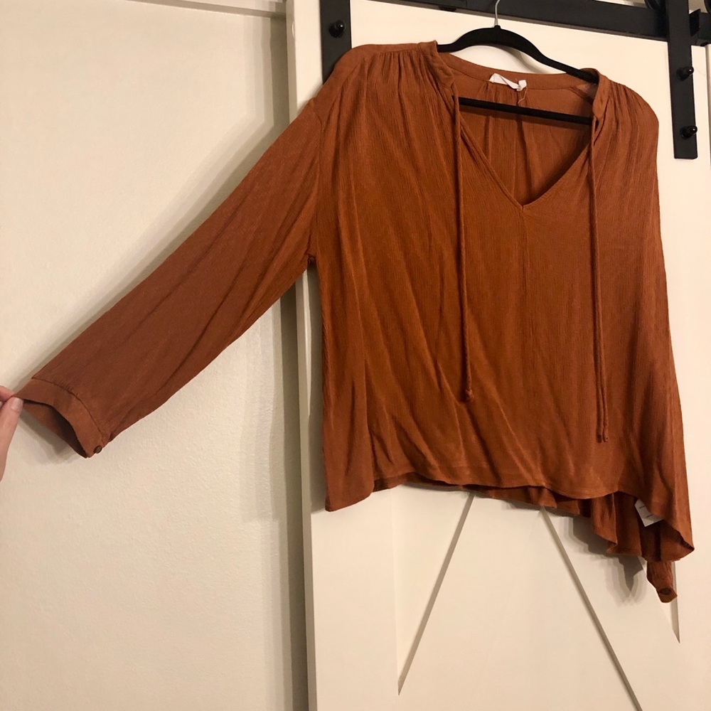 Lush v-neck long sleeved shirt